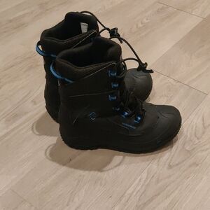 Columbia Bugaboot III 200 Grams Youth Black/Blue Winter Waterproof Boots Size 6